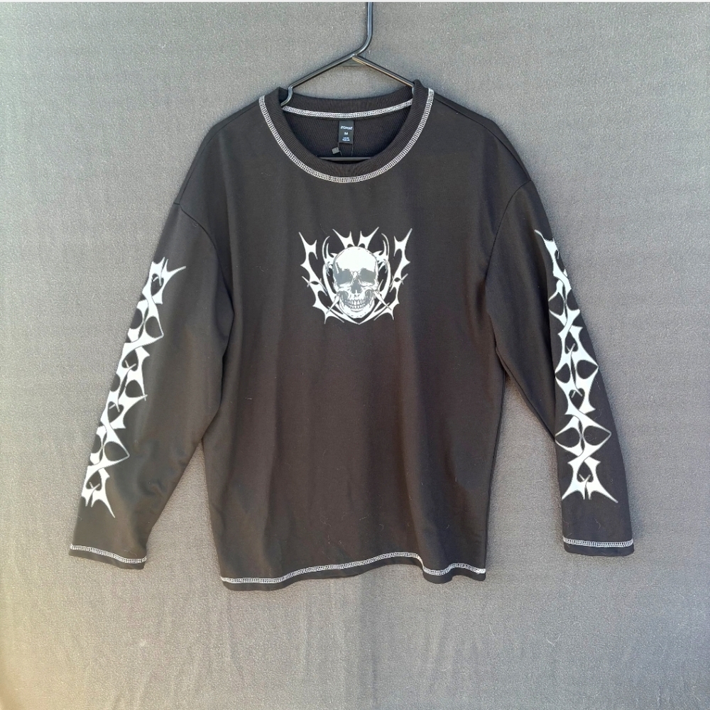 ROMWE MEN Grunge Punk Men's Skull & Letter Print Drop Shoulder Tee - Size M